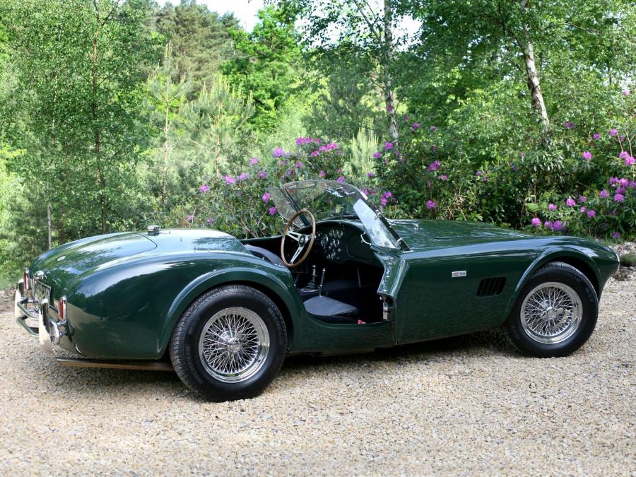  AC Cobra (Mk II) 1963 года  (фото 11 из 32)